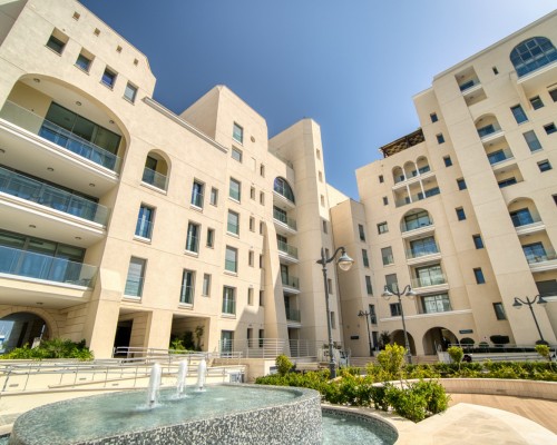 Limassol Marina, Limassol Apartment For Sale | 34998
