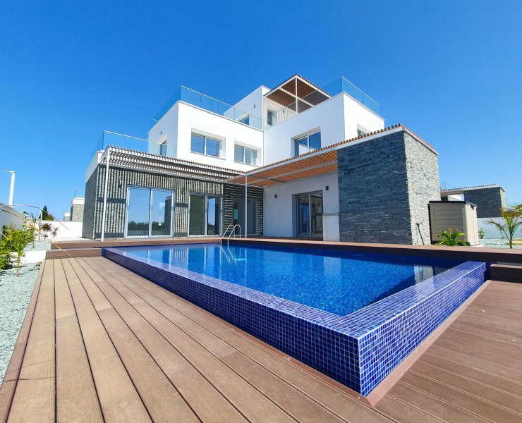 Detached Villa