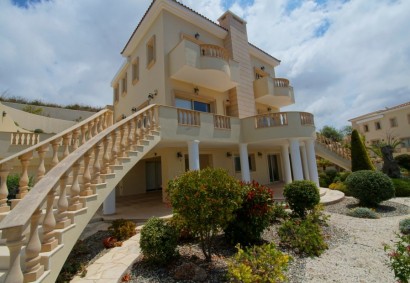 Mesa Chorio, Paphos Detached Villa For Sale | 2845