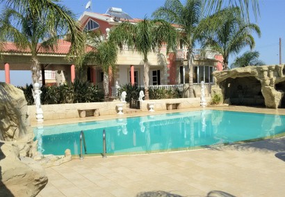 Palaiometocho, Nicosia Detached Villa For Sale | 18753