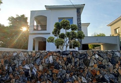 Agios Tychonas, Limassol Detached Villa For Sale | 24860