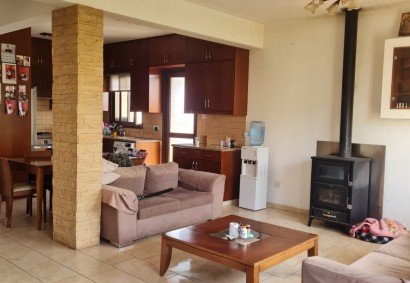 Zakaki, Limassol Semi Detached Villa For Sale | 12366