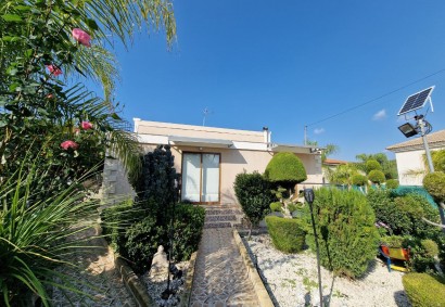 Paramytha, Limassol Bungalow For Sale | 29518