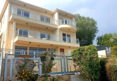 Green Area, Limassol Detached Villa For Sale | 31345