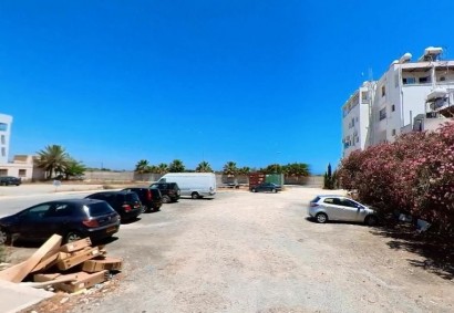 Larnaca, Larnaka Commercial Land For Sale | 33947