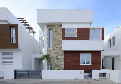Dromolaxia, Larnaka Detached Villa For Sale | 34468
