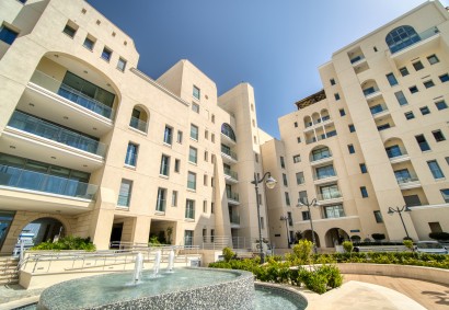 Limassol Marina, Limassol Apartment For Sale | 34998