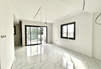 Zakaki, Limassol Apartment For Sale | 38073