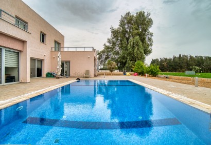 Geroskipou, Paphos Detached Villa For Sale | 8126