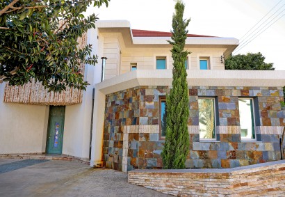 Potamos Germasogeias Detached Villa For Sale | 42327