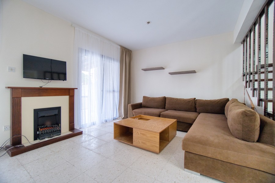 2 Bedroom Town House For Rent in Kato Paphos, Paphos