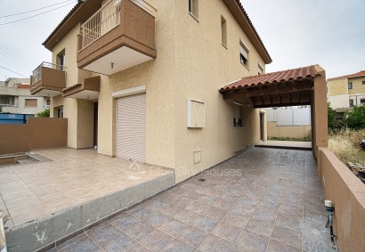 Kato Polemidia Semi Detached Villa For Sale | 43034