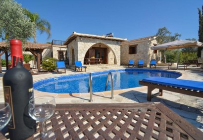 Mesa Chorio, Paphos Bungalow For Sale | 43758