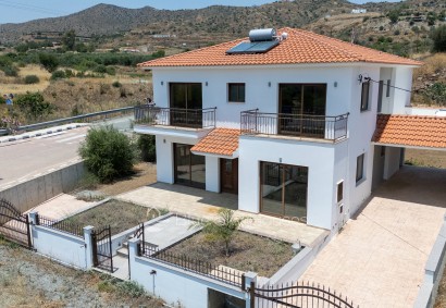 Eptagoneia, Limassol Detached Villa For Sale | 11582