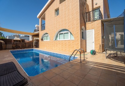 Ayios Athanasios, Limassol Detached Villa For Sale | 44258