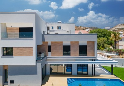 Agios Tychonas, Limassol Detached Villa For Sale | 44508