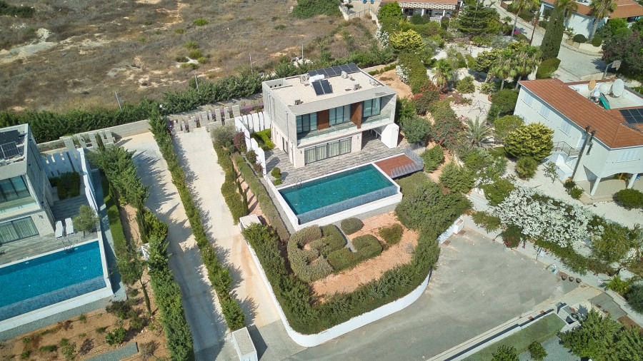 3 Bedroom Detached Villa For Rent in Pegia - Sea Caves, Paphos