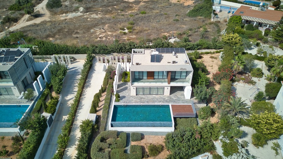 3 Bedroom Detached Villa For Rent in Pegia - Sea Caves, Paphos