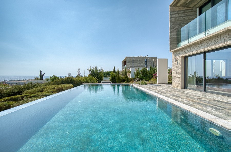 3 Bedroom Detached Villa For Rent in Pegia - Sea Caves, Paphos