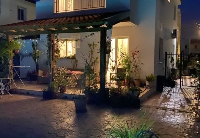 Oroklini, Larnaka Detached Villa For Sale | 45161