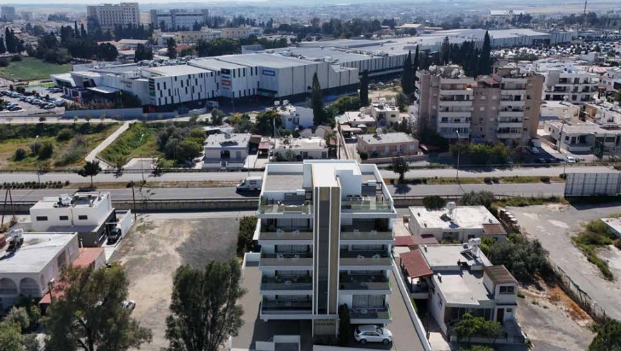 2 Bedroom Apartment For Sale in Larnaca, Larnaka