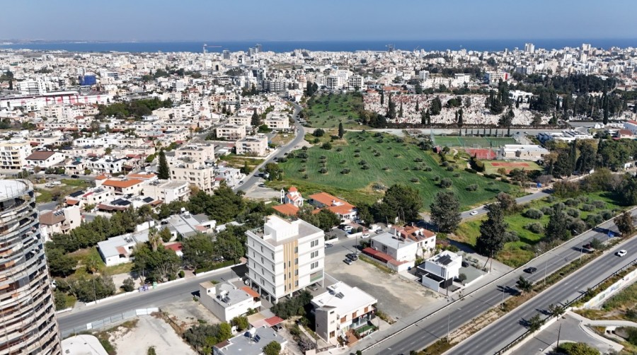 2 Bedroom Apartment For Sale in Larnaca, Larnaka