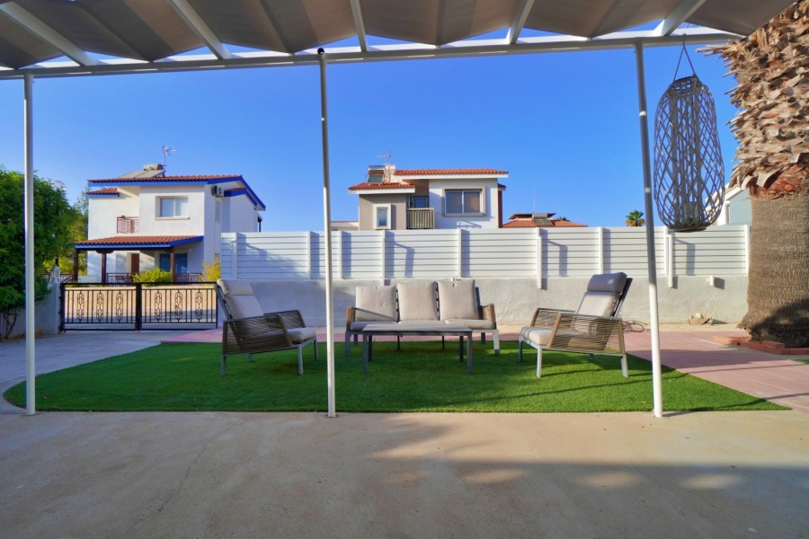 3 Bedroom Detached Villa For Sale in Pervolia, Larnaka