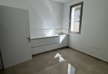 Ypsonas, Limassol Office  For Rent | 46749AA