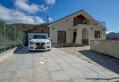 Kato Amiantos, Limassol Detached Villa For Sale | 42429