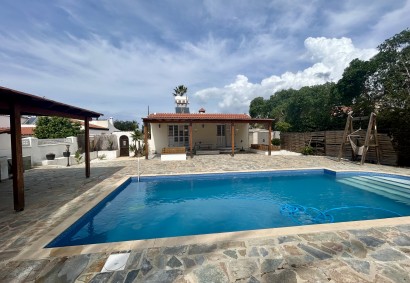 Chloraka, Paphos Bungalow For Sale | 47516