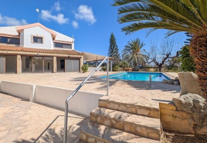 Koloni, Paphos Detached Villa For Sale | 47947