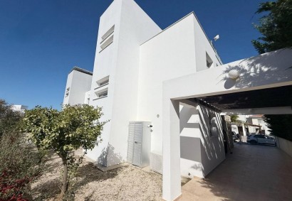 Konia, Paphos Detached Villa For Rent | 47971S