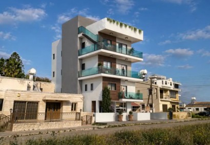 Larnaka - Kamares, Larnaka Apartment For Sale | 48325