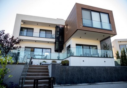 Ayios Athanasios, Limassol Detached Villa For Sale | 48449