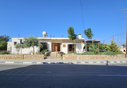 Chloraka, Paphos Bungalow For Sale | 48492