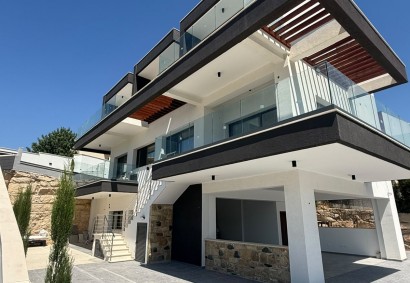 Ayios Athanasios, Limassol Detached Villa For Sale | 49164