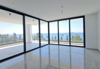 Molos, Limassol Apartment For Sale | 48049