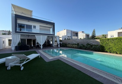 Mouttagiaka, Limassol Detached Villa For Rent | 51846AA